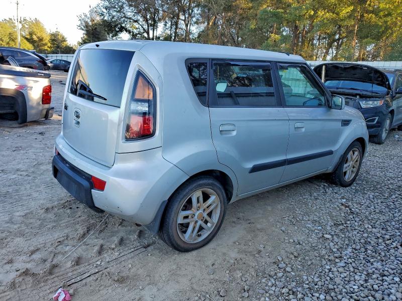 2010 KIA SOUL + #3316783435