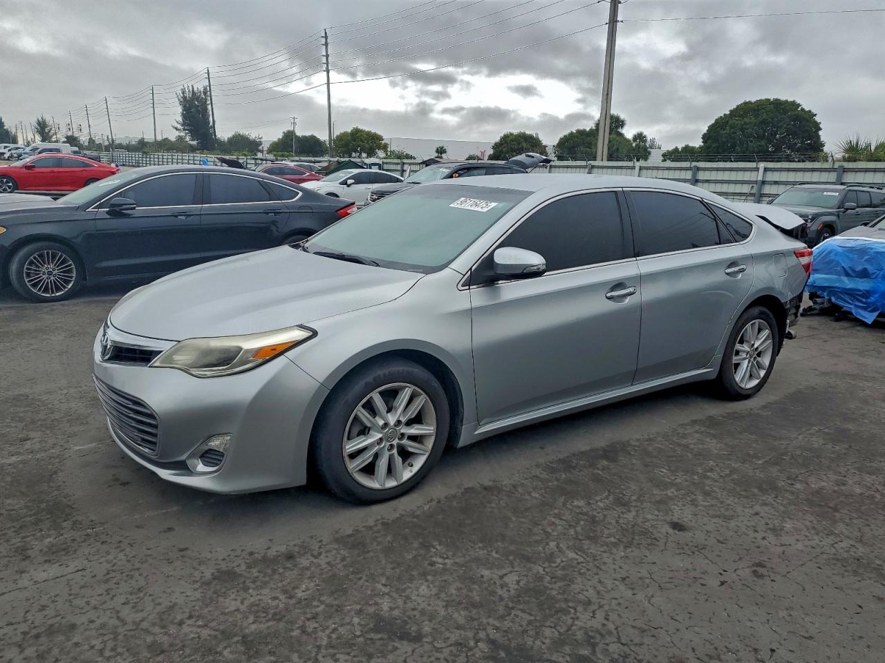 TOYOTA AVALON XLE