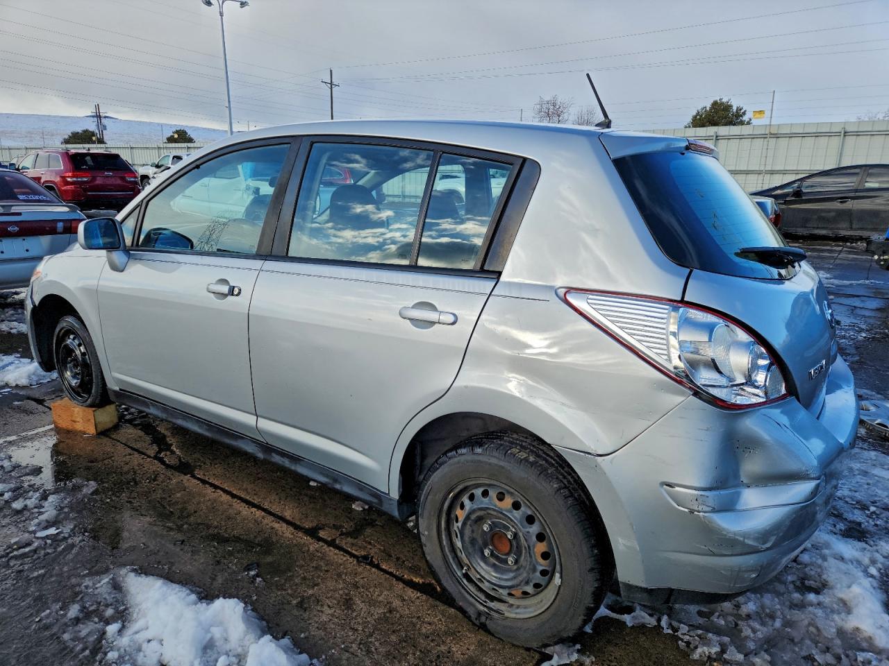 NISSAN VERSA S