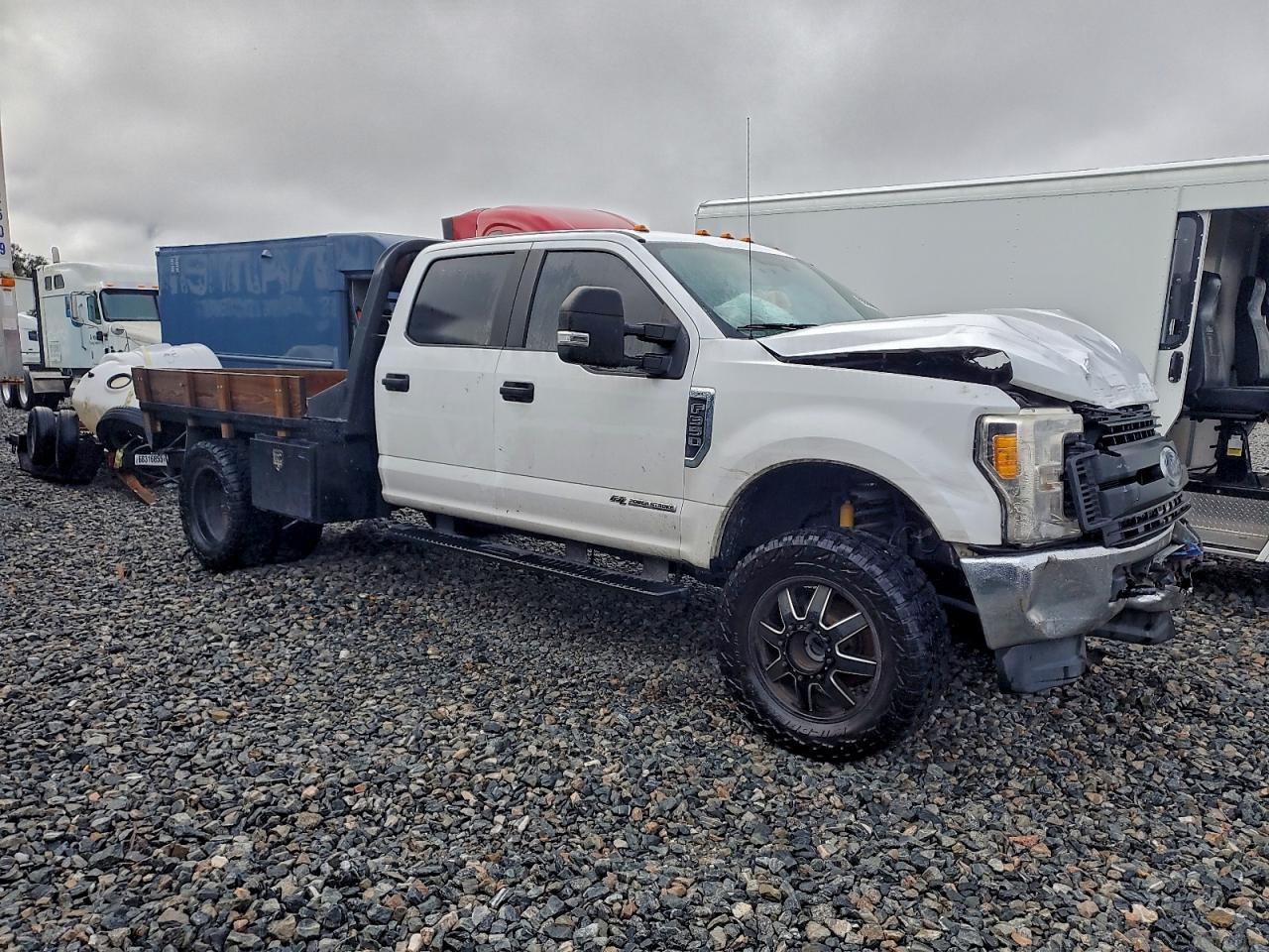 Lot #3309280622 2017 FORD F350 SUPER
