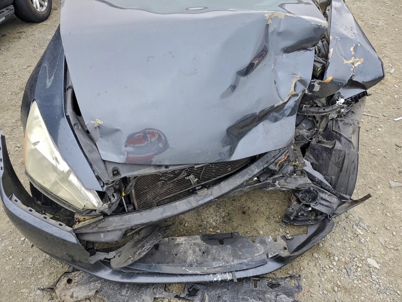 Lot #3318130366 2004 HONDA ACCORD EX