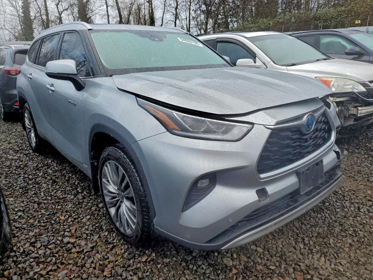 TOYOTA HIGHLANDER HYBRID PLATINUM