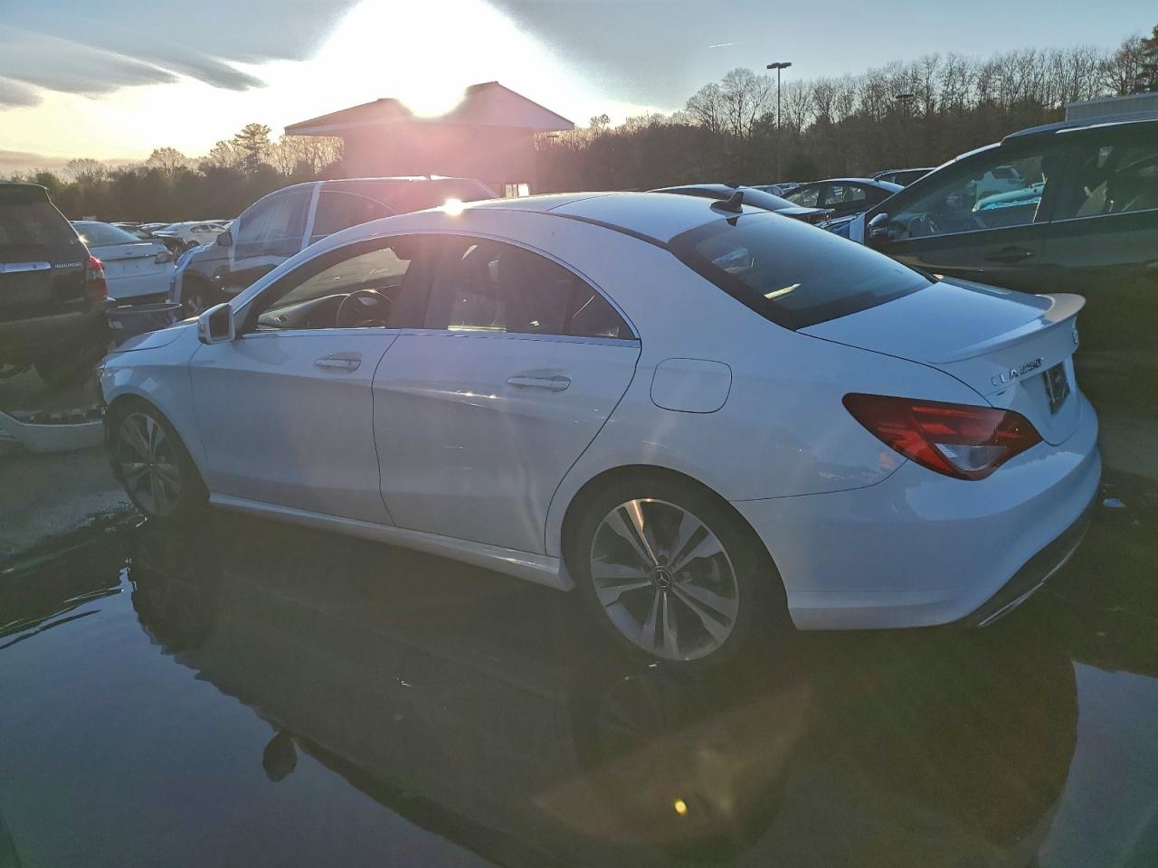 Lot #3316003094 2018 MERCEDES-BENZ CLA 250 4M