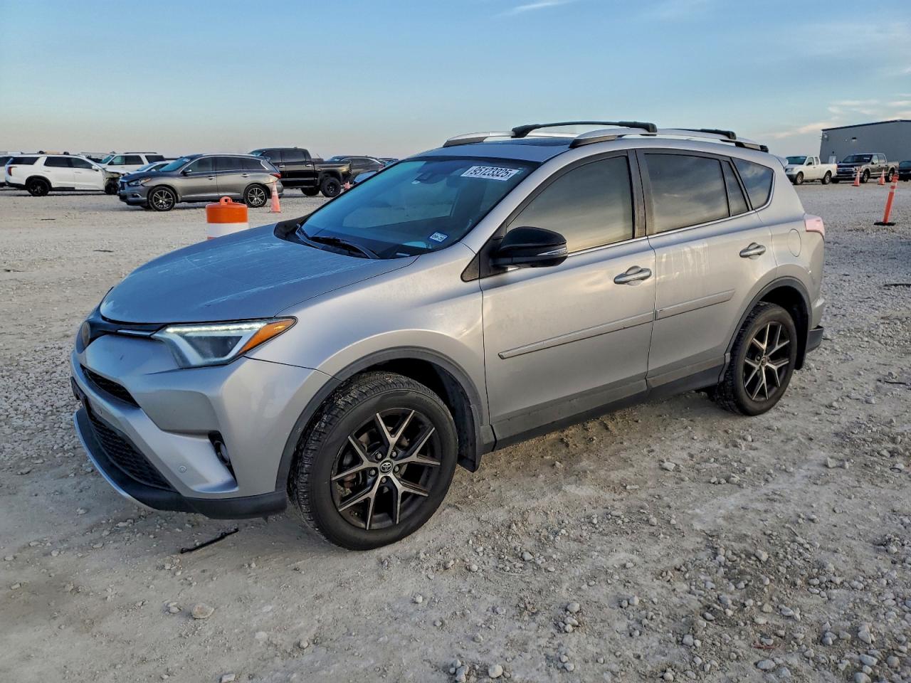 TOYOTA RAV4 SE