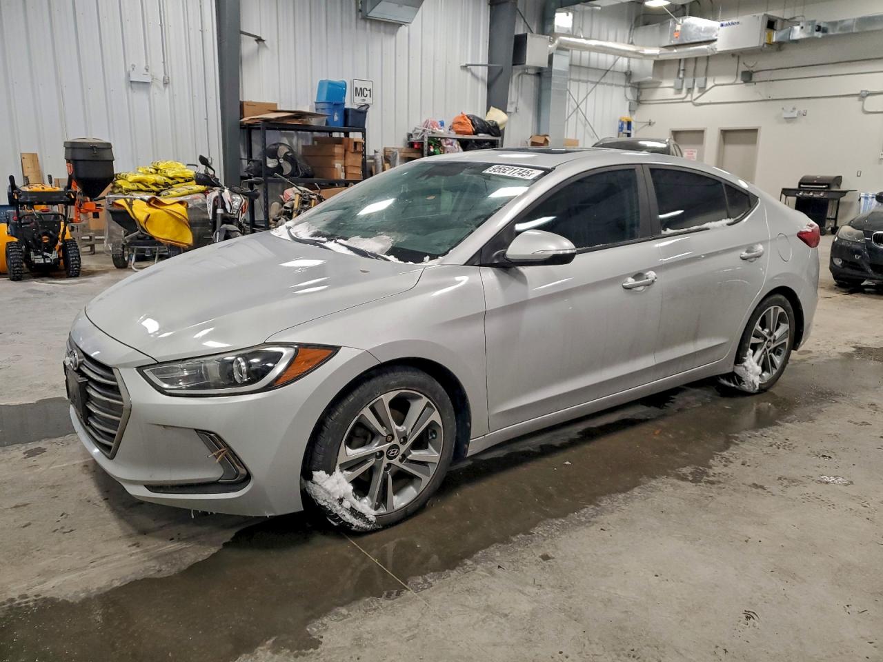 HYUNDAI ELANTRA SE