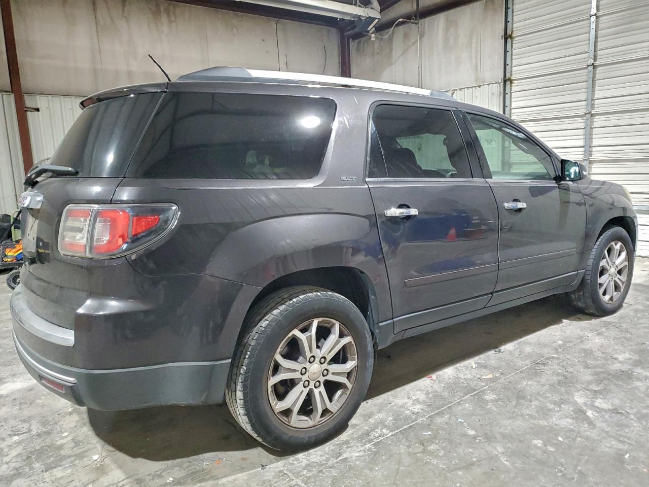 GMC ACADIA SLT-1