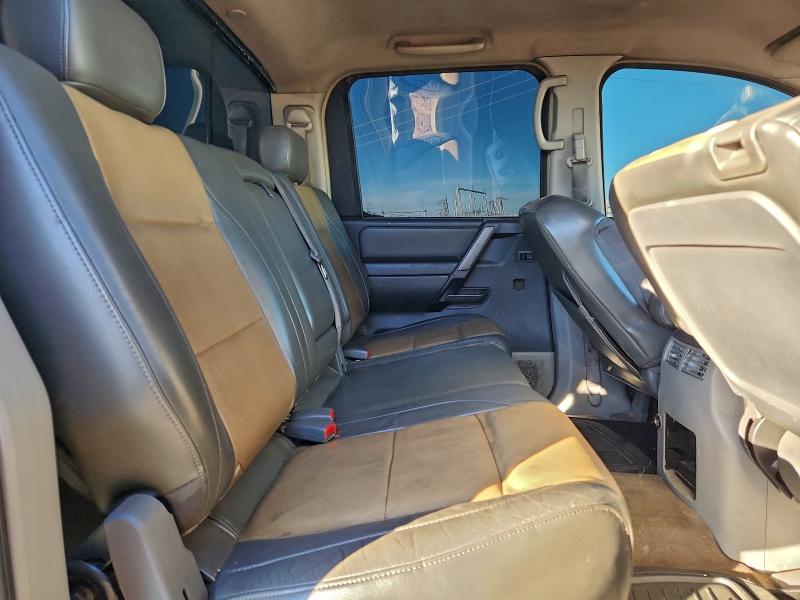 2004 NISSAN TITAN XE #3304945540