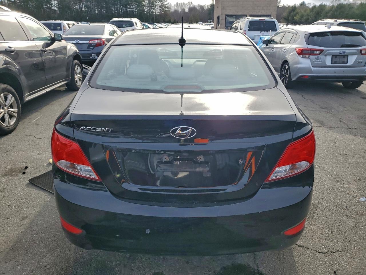HYUNDAI ACCENT SE