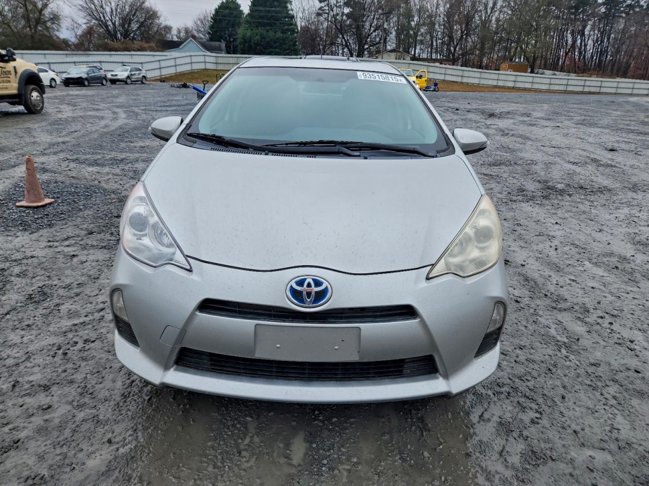 TOYOTA PRIUS C