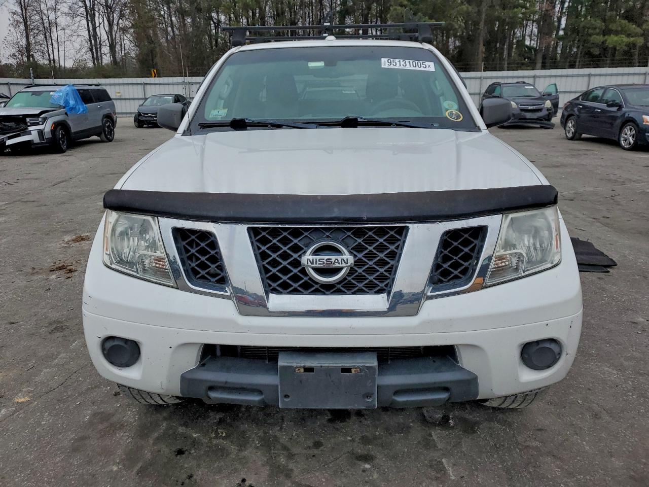NISSAN FRONTIER S