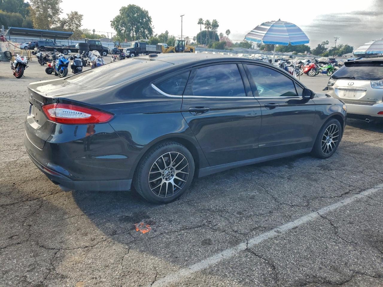 FORD FUSION S