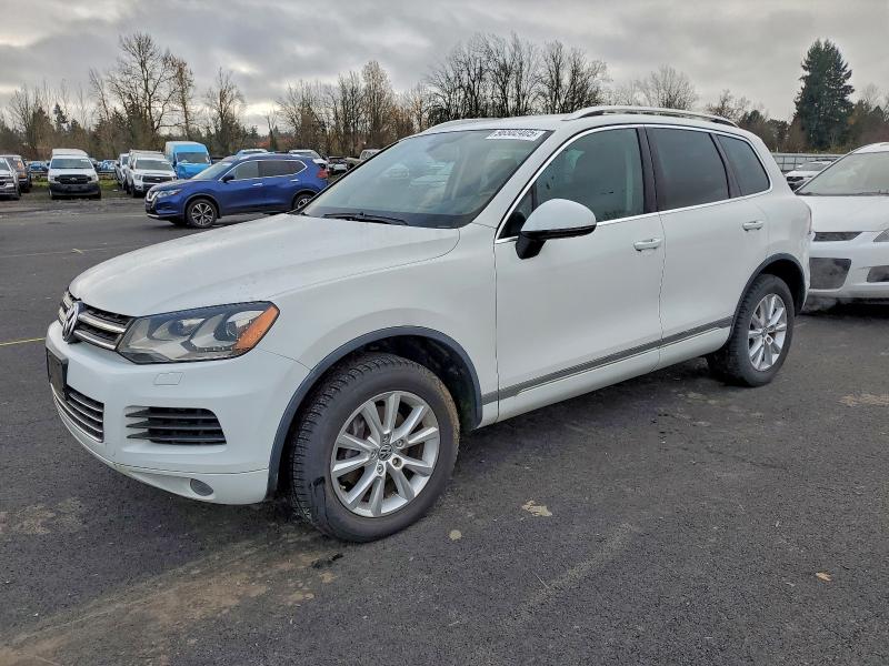2014 VOLKSWAGEN TOUAREG V6 #3316032221