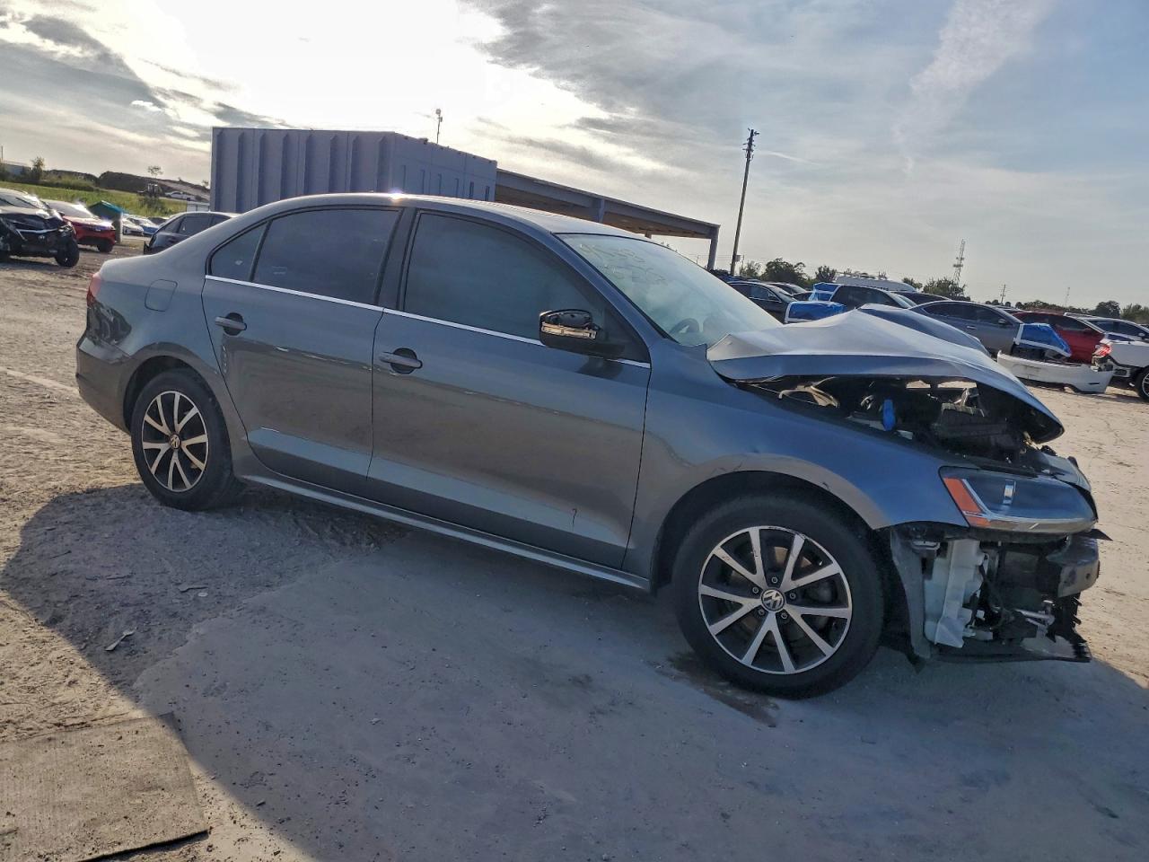 Lot #3311662231 2017 VOLKSWAGEN JETTA SE