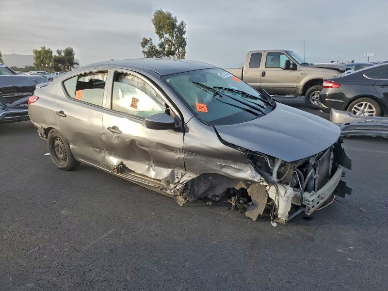 2018 NISSAN VERSA S #3317088004