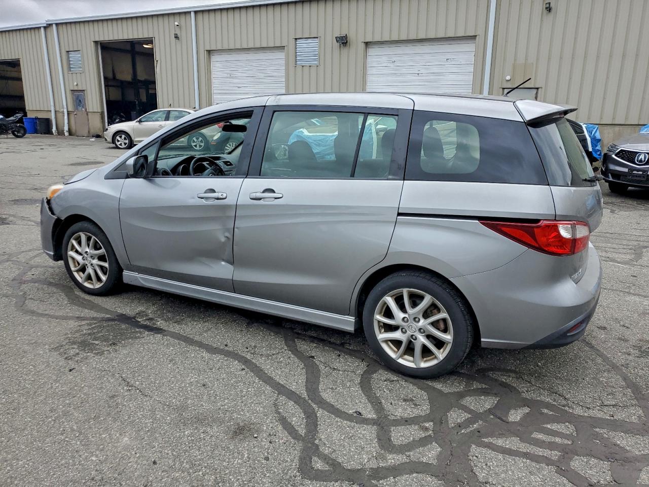 Lot #3317818066 2012 MAZDA 5