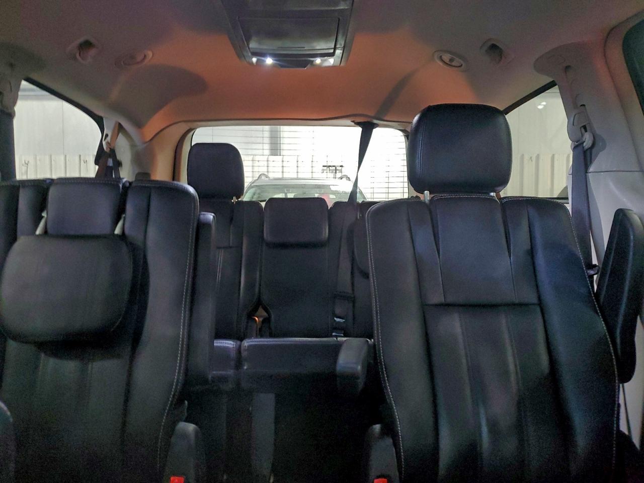 CHRYSLER TOWN & COUNTRY TOURING