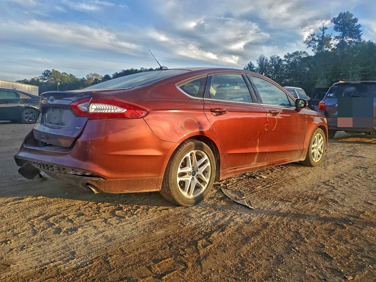 FORD FUSION SE