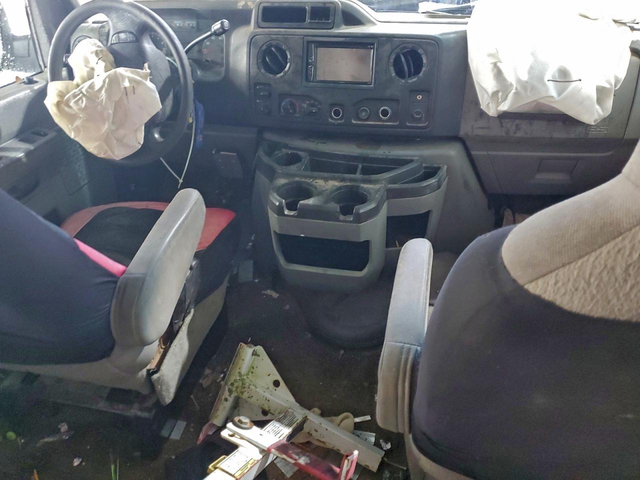 FORD ECONOLINE E350 SUPER DUTY WAGON