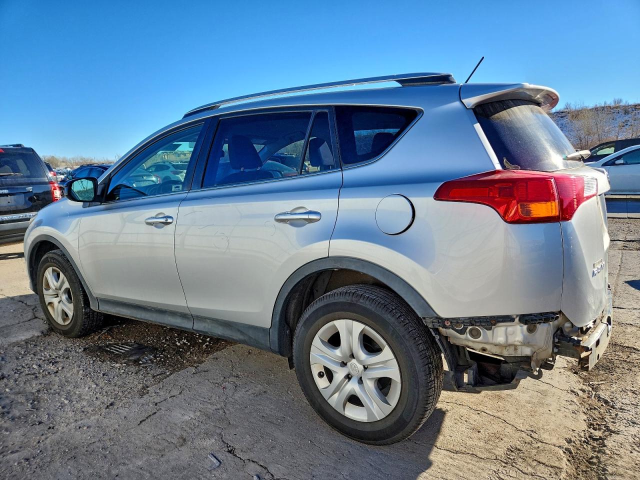 TOYOTA RAV4 LE