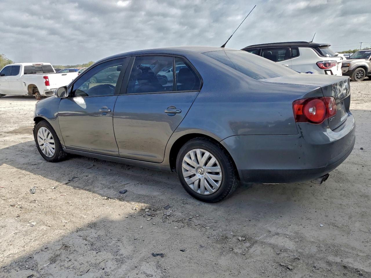 Lot #3318095383 2010 VOLKSWAGEN JETTA S