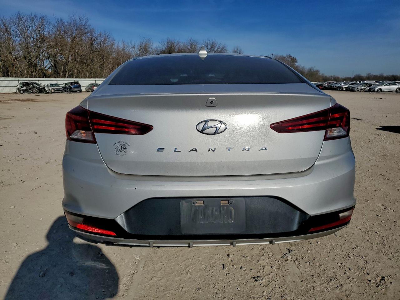 HYUNDAI ELANTRA SEL