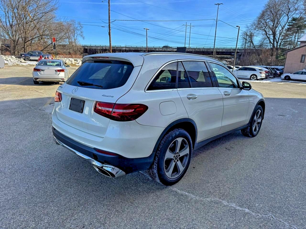 MERCEDES-BENZ GLC-CLASS 300 4MATIC