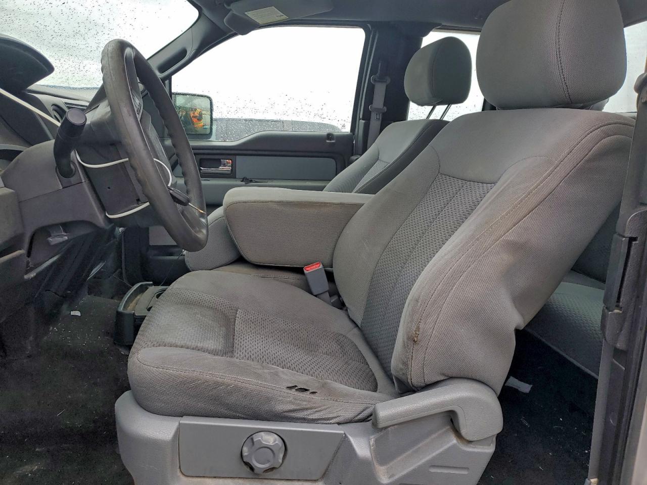 FORD F-150 SUPER CAB