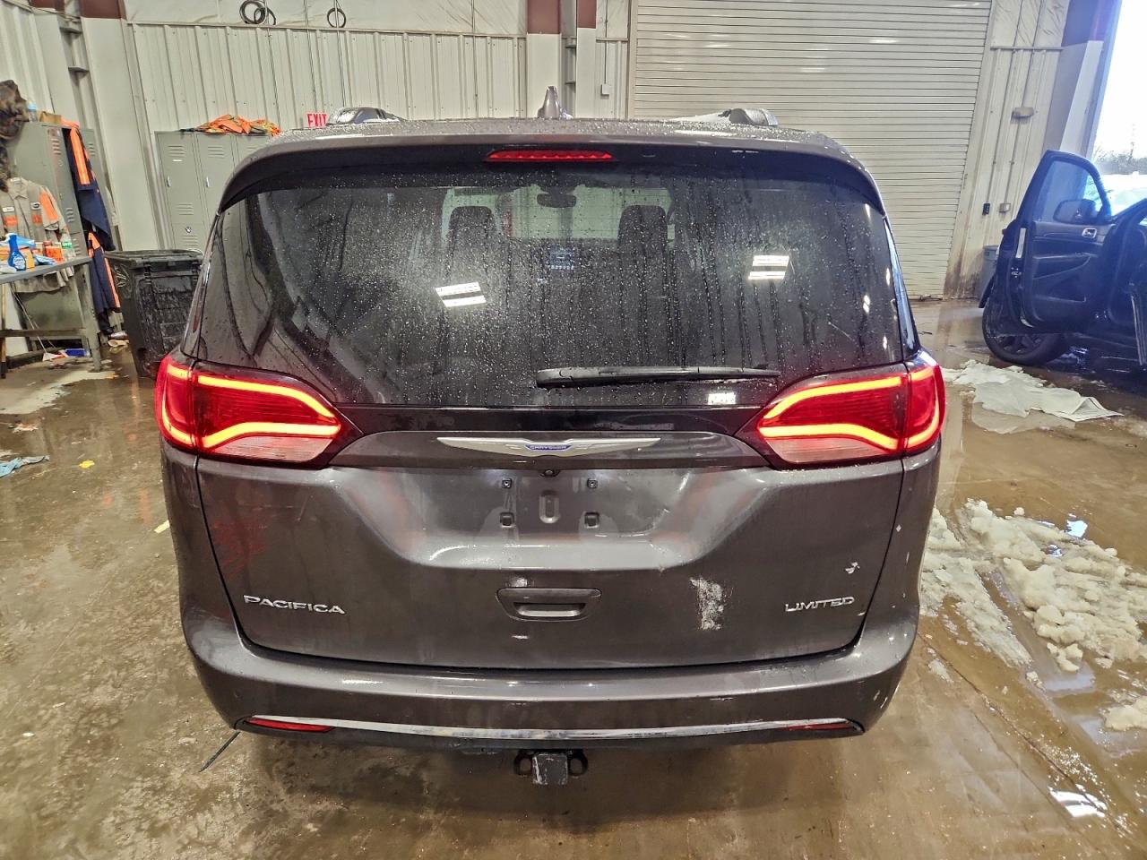 CHRYSLER PACIFICA LIMITED