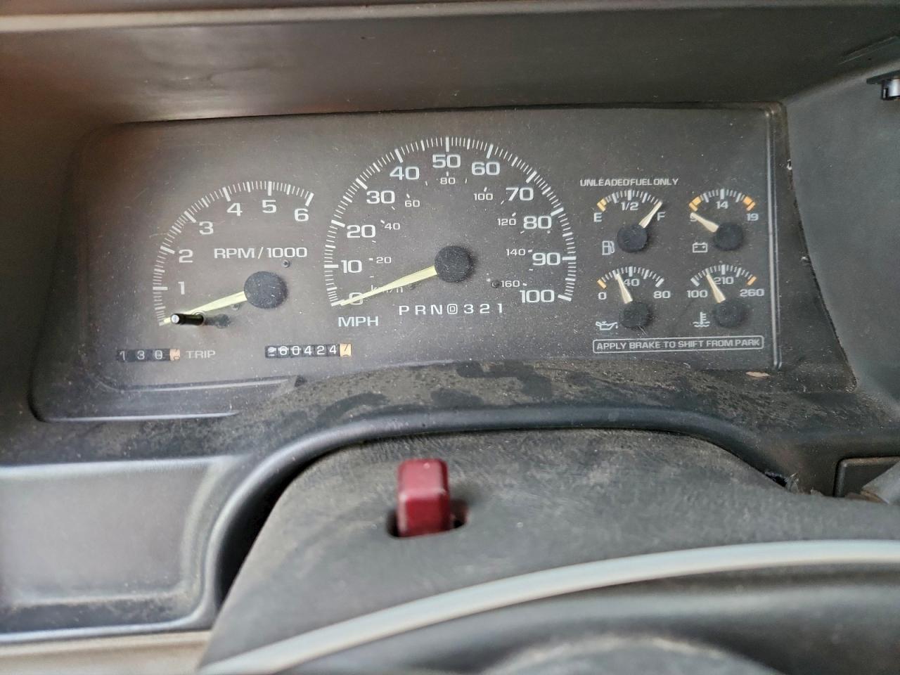 Lot #3304890572 1997 CHEVROLET GMT-400 C1