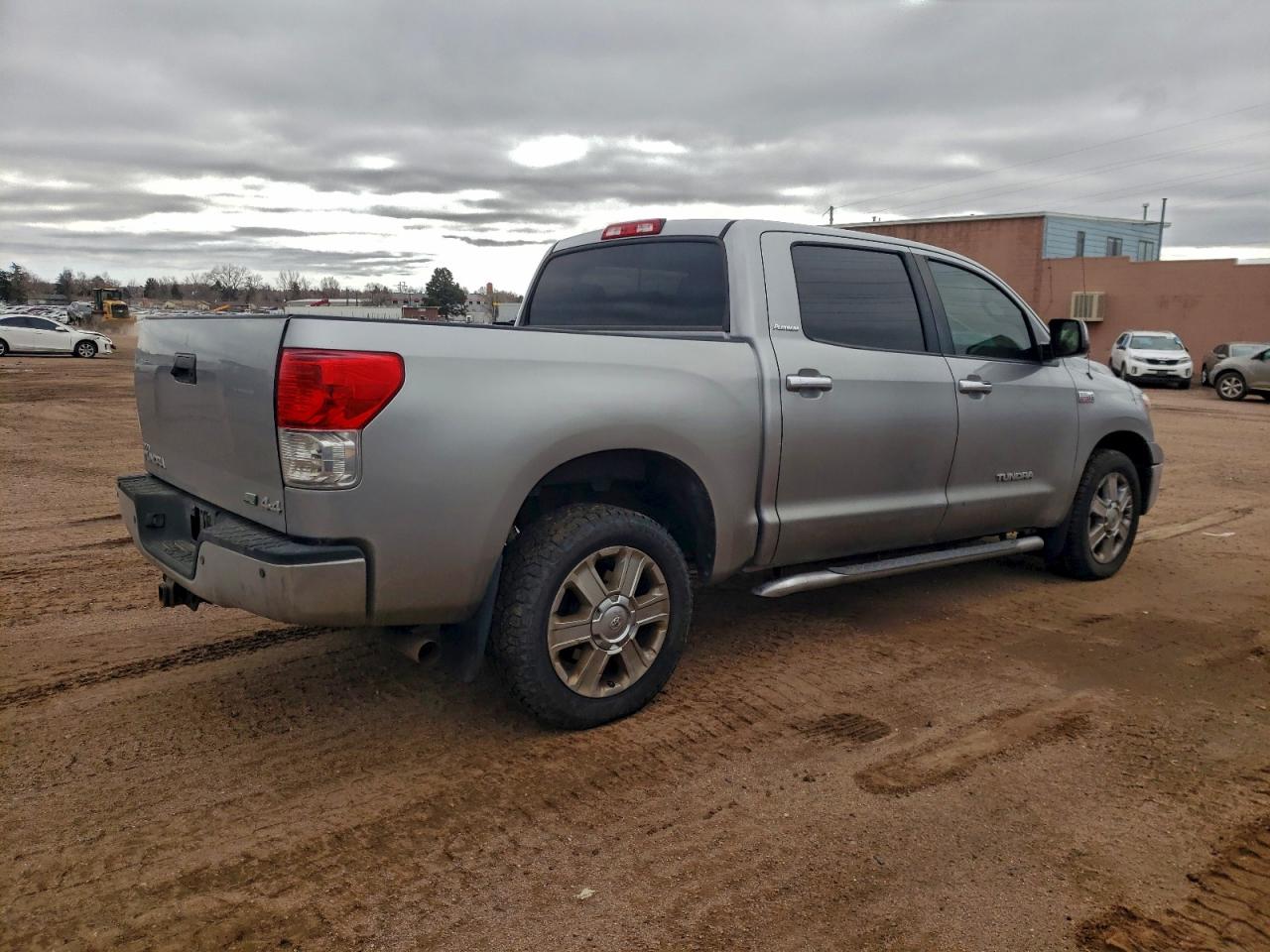 TOYOTA TUNDRA CREWMAX LIMITED