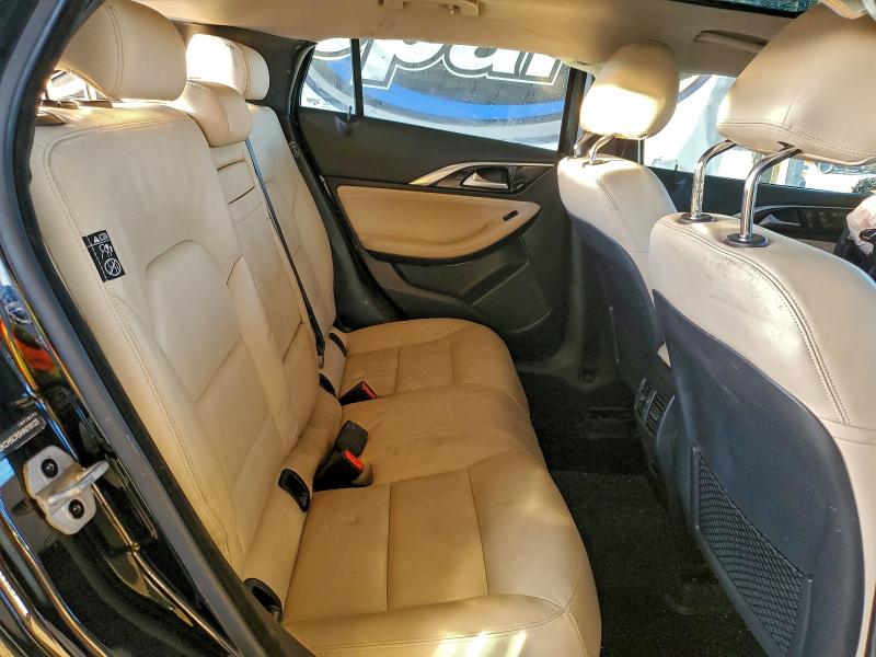 2017 INFINITI QX30 BASE #3310626827