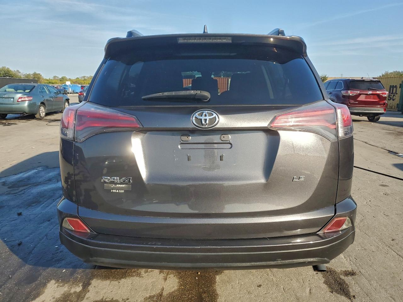 TOYOTA RAV4 LE