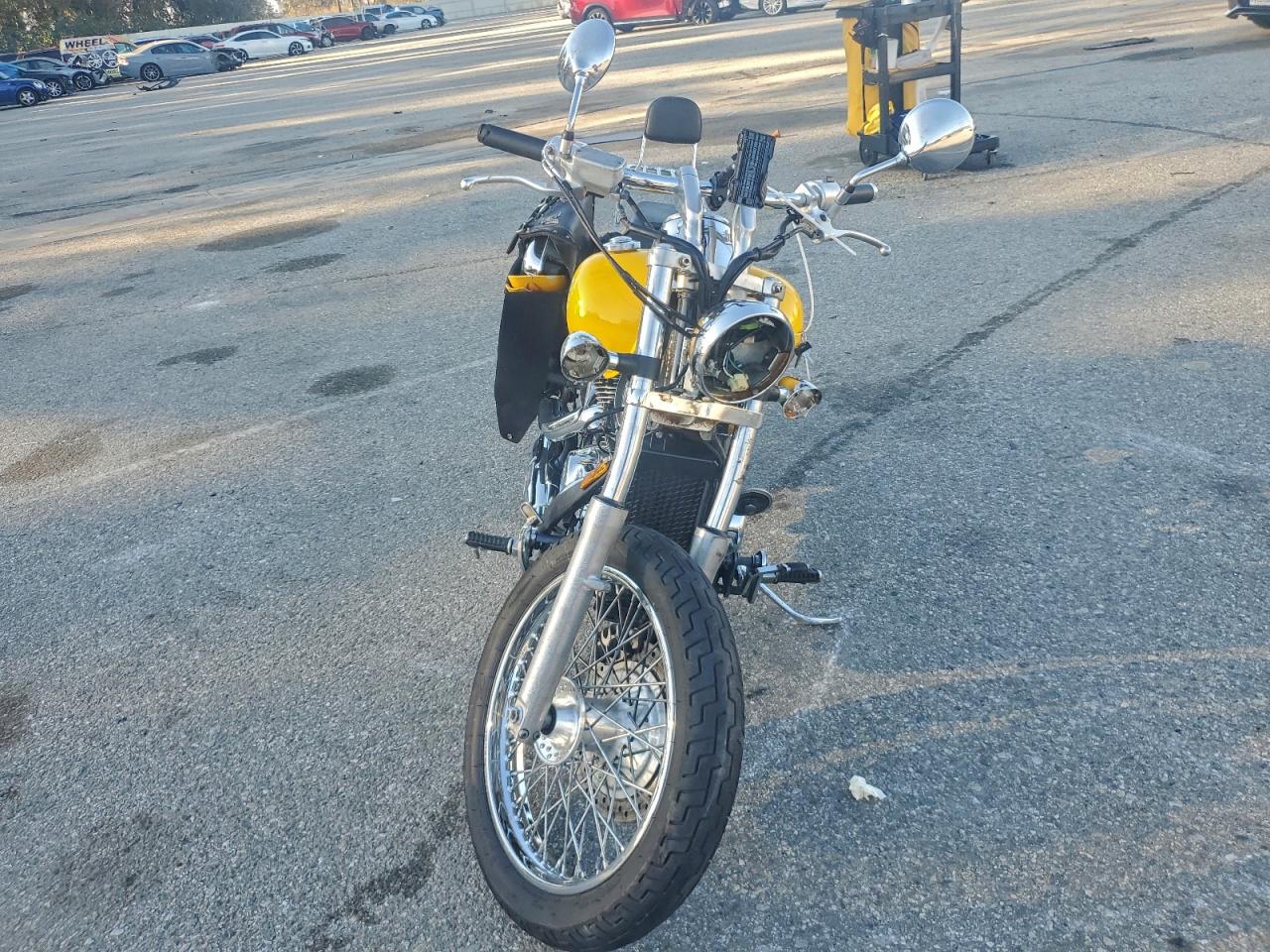 Lot #3316061269 2002 HONDA VT750 DC