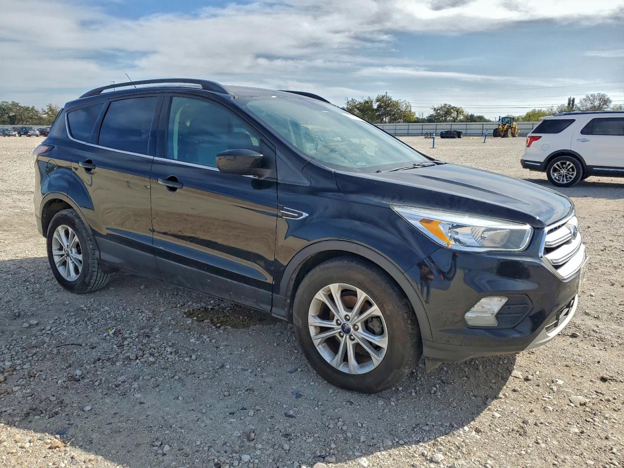 Lot #3309220628 2018 FORD ESCAPE SE