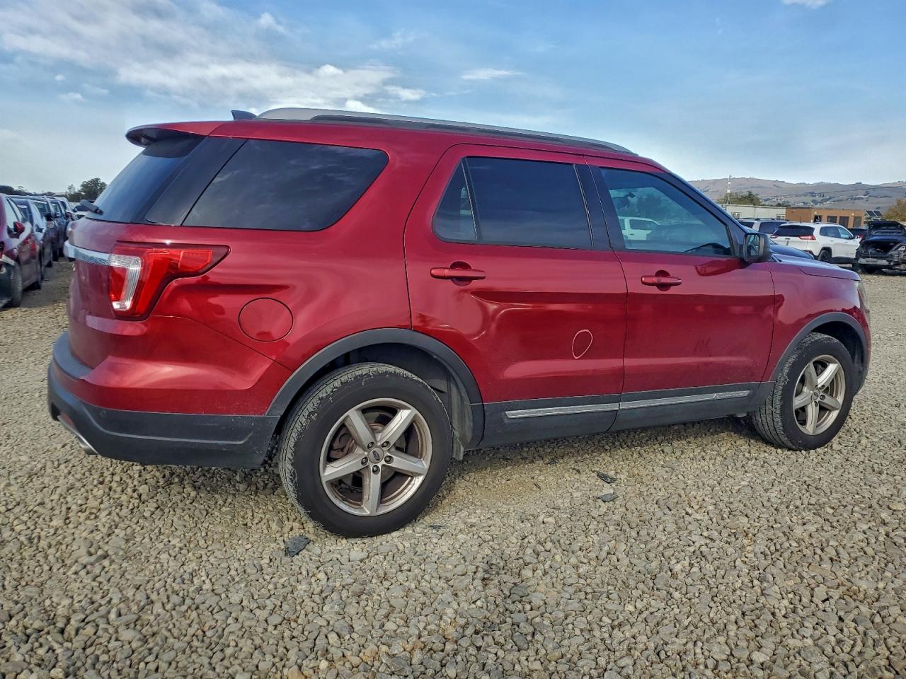 FORD EXPLORER XLT