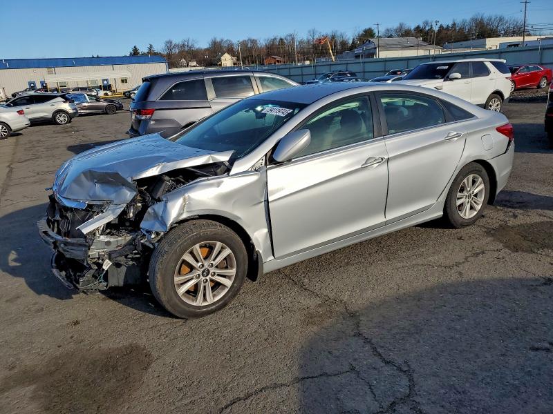 2013 HYUNDAI SONATA GLS #3308375299