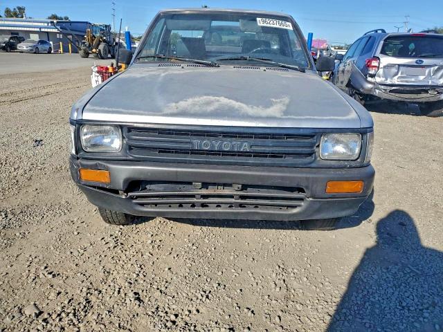 1991 TOYOTA PICKUP 1/2 #3312452636