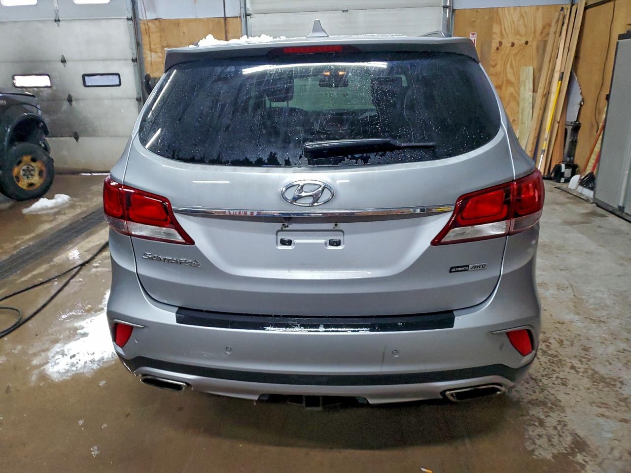 Lot #3318966972 2018 HYUNDAI SANTA FE S