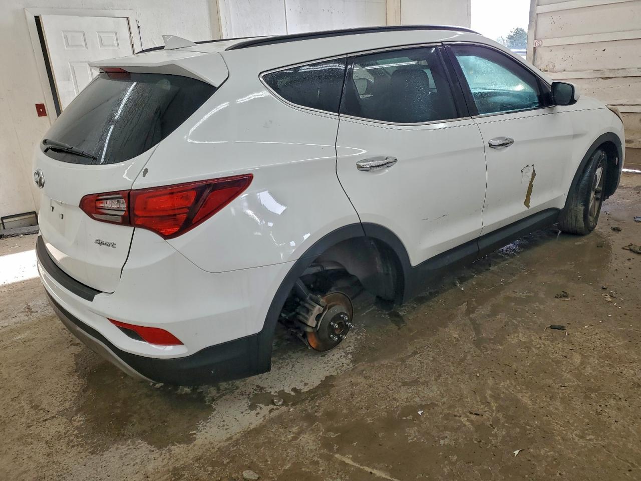 Lot #3312335772 2017 HYUNDAI SANTA FE S