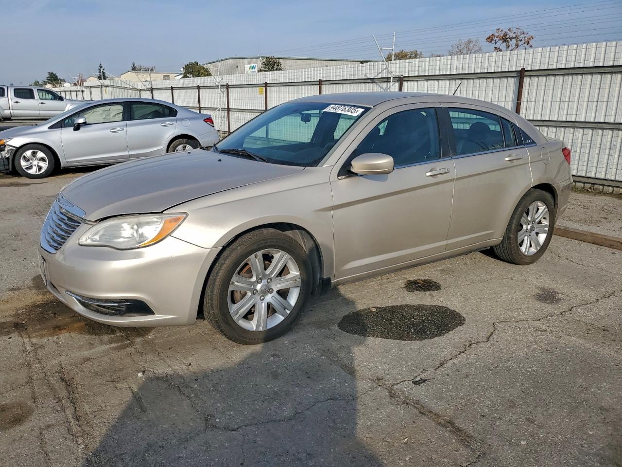 CHRYSLER 200 LX