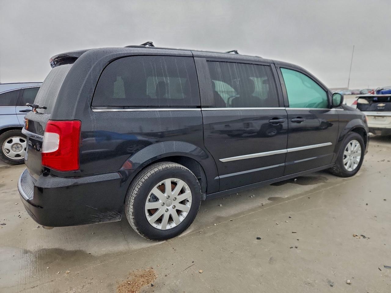 CHRYSLER TOWN & COUNTRY TOURING