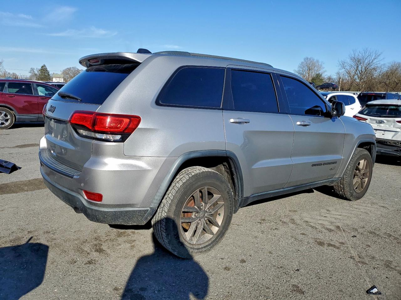 JEEP GRAND CHEROKEE LAREDO