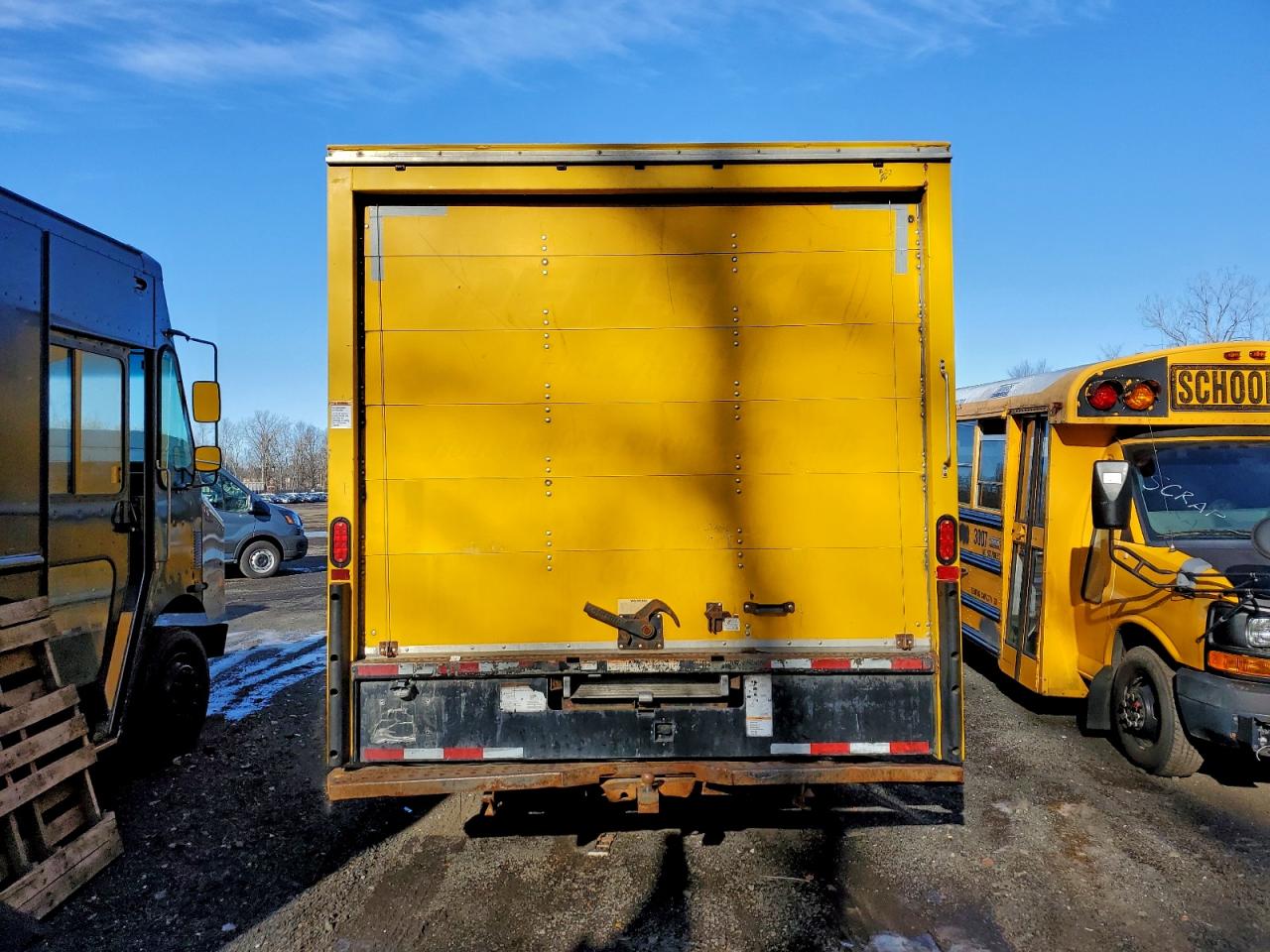 GMC SAVANA CUTAWAY G3500