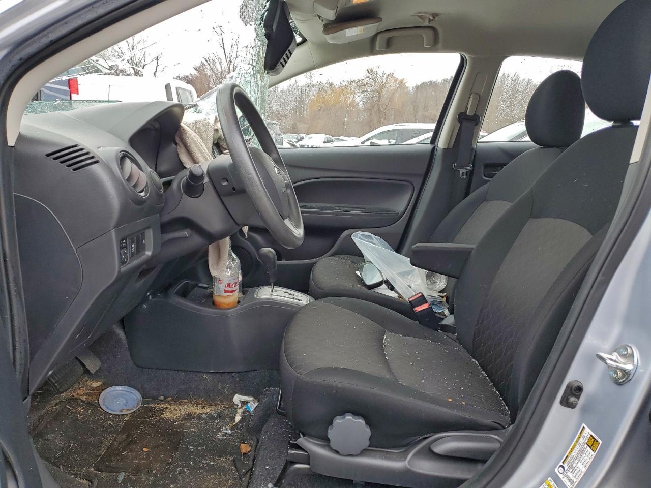 MITSUBISHI MIRAGE ES