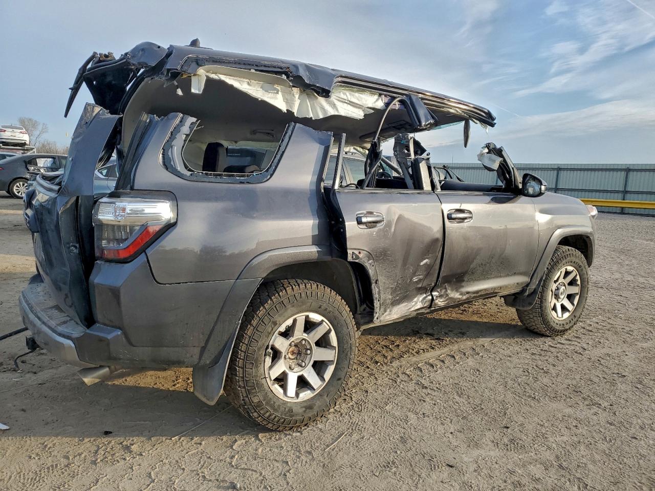 TOYOTA 4RUNNER SR5/SR5 PREMIUM