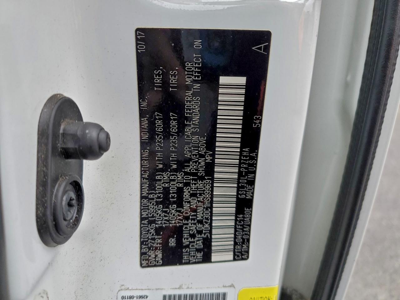 Lot #3305340321 2017 TOYOTA SIENNA LE