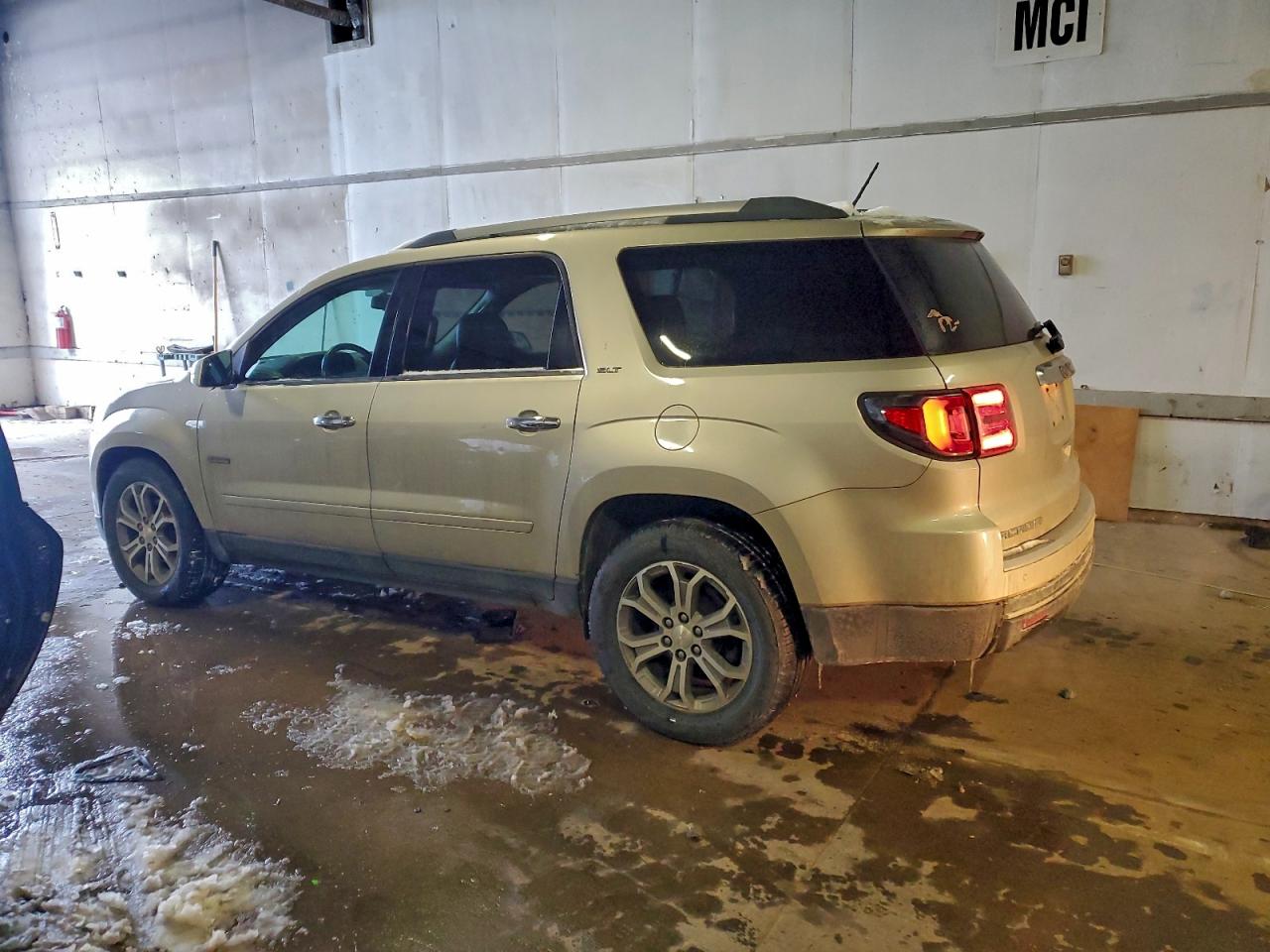 GMC ACADIA SLT-1