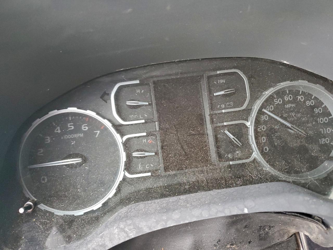 TOYOTA TUNDRA CREWMAX SR5