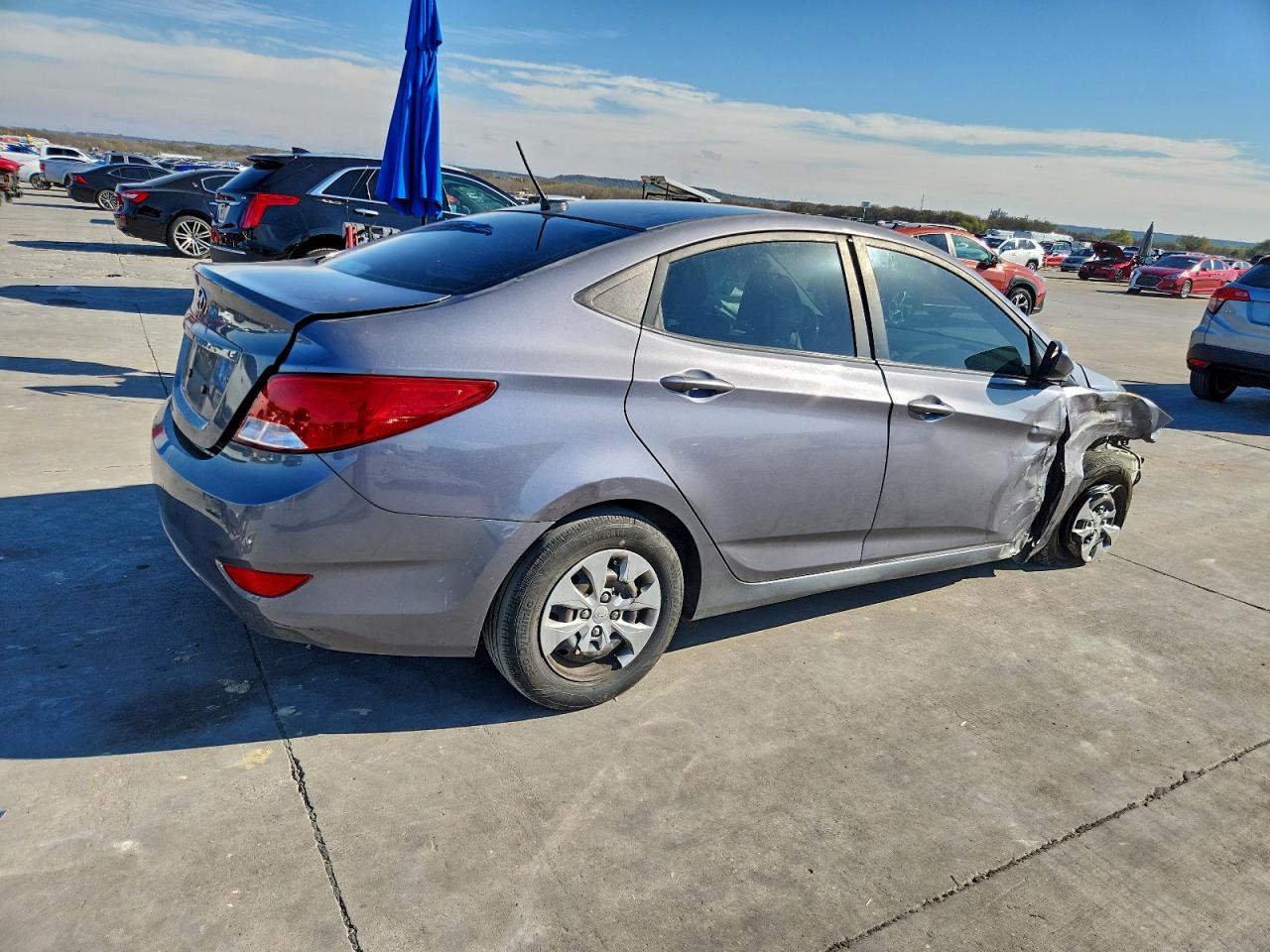 HYUNDAI ACCENT SE