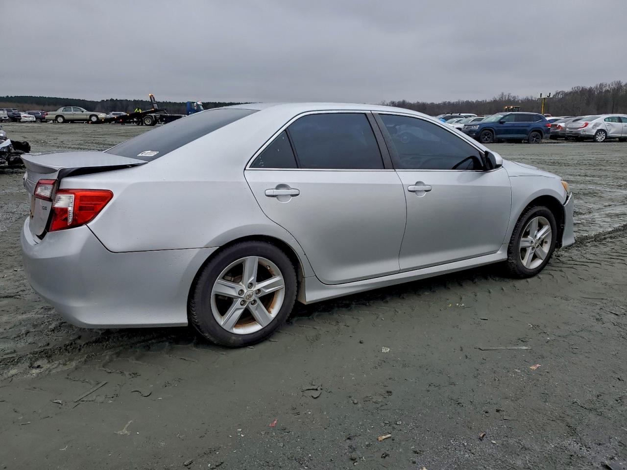 TOYOTA CAMRY L